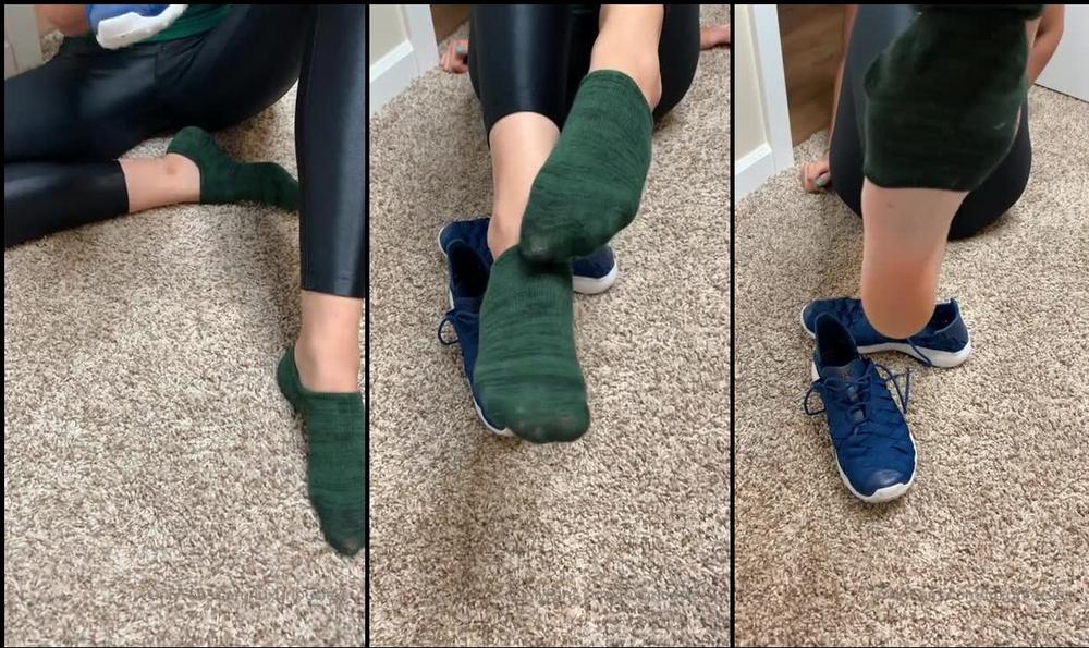 luxuriouslexi 01 09 2019 56433555 Post Workout What would you do for a whiff of My sweaty gym socks First 1 to Tip $6