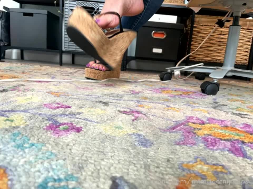 mimifootnipclips 373950123 2022 08 01 stream started at 08012022 0836 pm coffee break with mimi