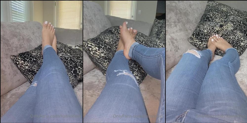 kamixfeet 10 08 2020 681031148 Hope everyoneâs having a great Monday
