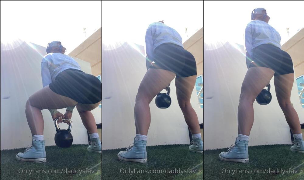 daddysfav_x 06 08 2022 2538208025 more slomo gym content because look at that jiggle 