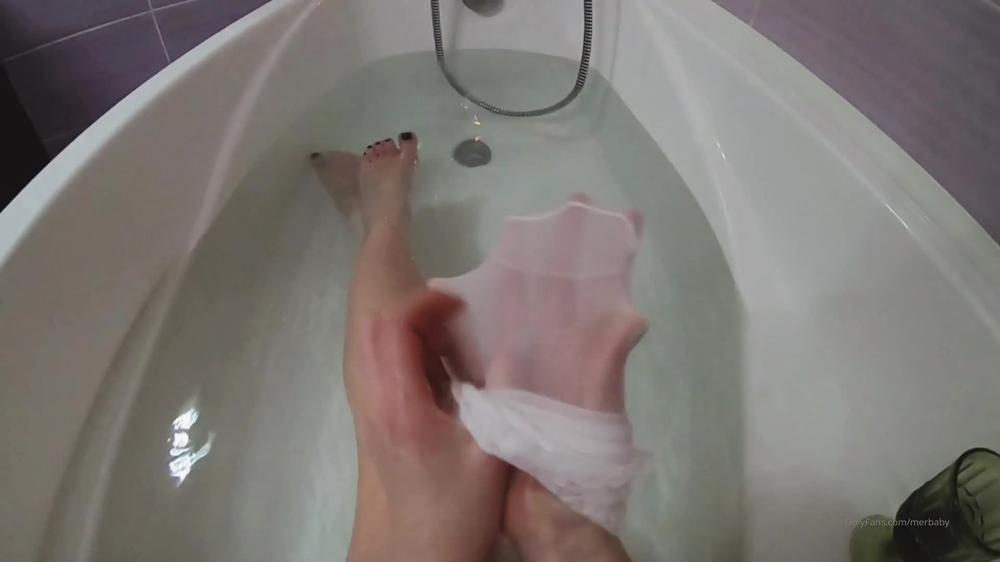 merbaby 03 03 2020 167291871 Powerless... all I want now is massage 