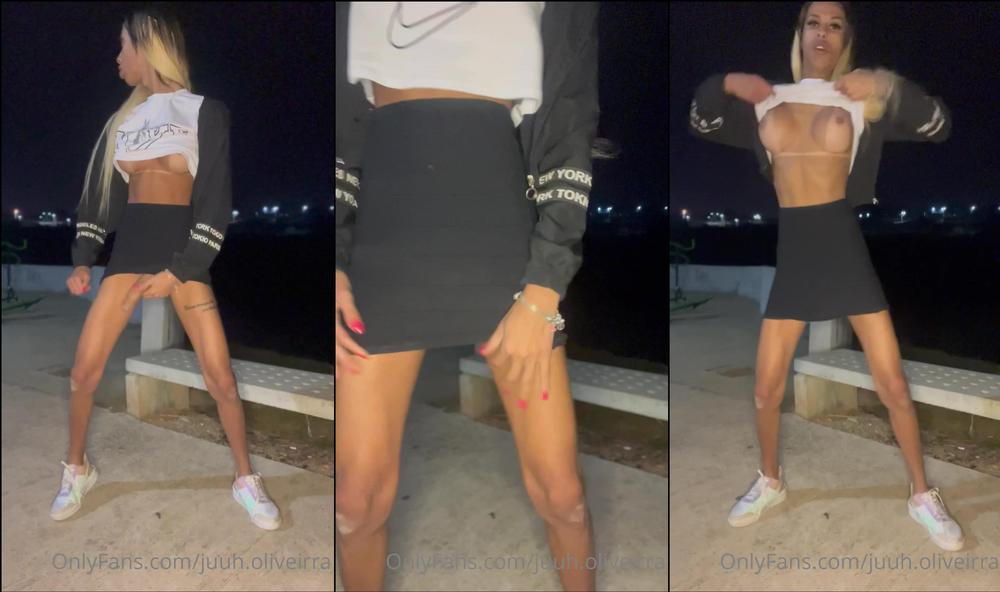 juuh.oliveirra 09 09 2022 2593687763 I went for a walk and forgot I was without panties, stopped the car and jerked off for you