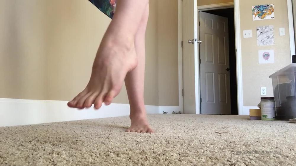 montanacash 24 02 2020 159591938 Feet, anyone  