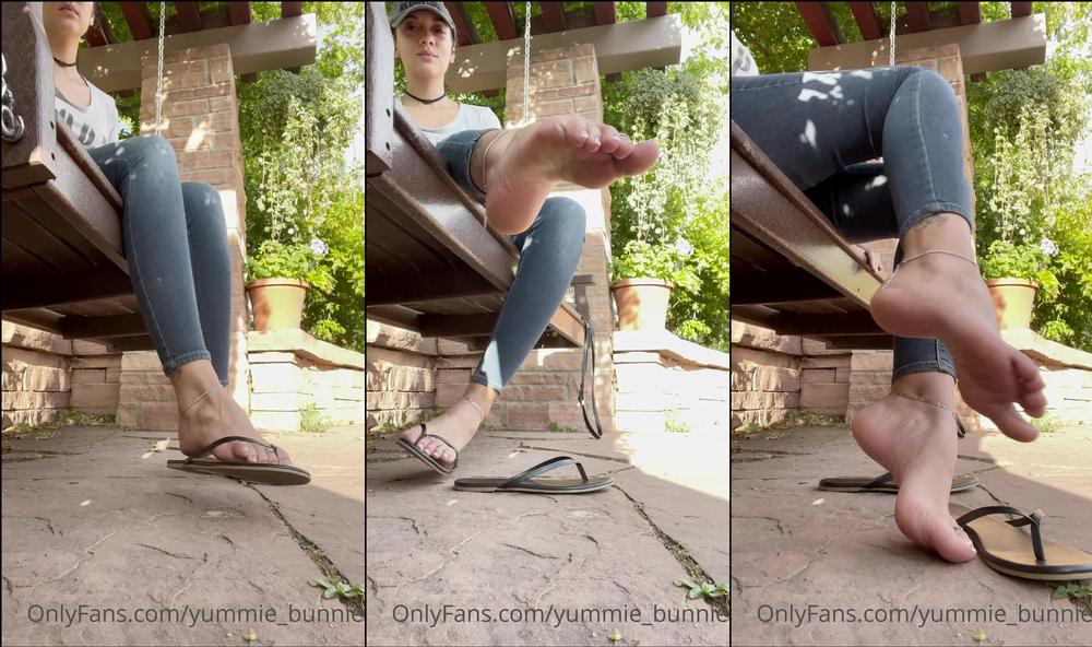 yummie_bunnie 06 07 2021 2155591042 Fresh new pedi and toe rings coming through â¤ï¸