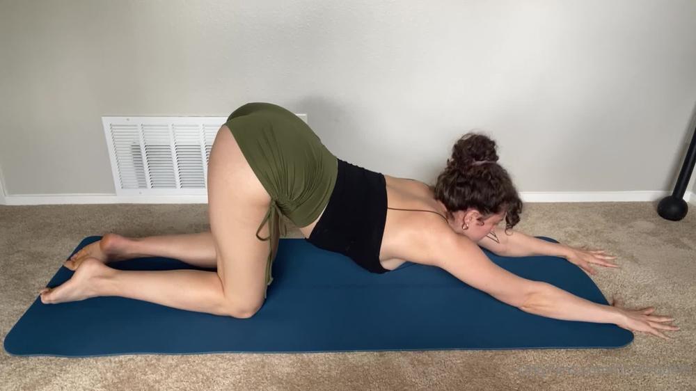nicolequinn 962802125 some stretches i did today