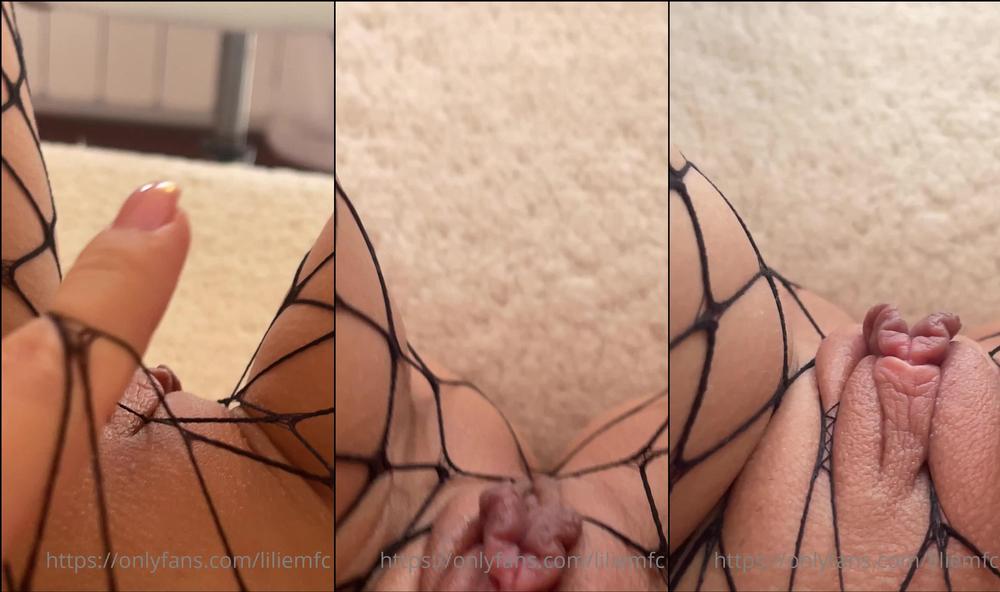 liliemfc 110026865 2021 02 22 What i love to do the most .. closeup vids & pics 