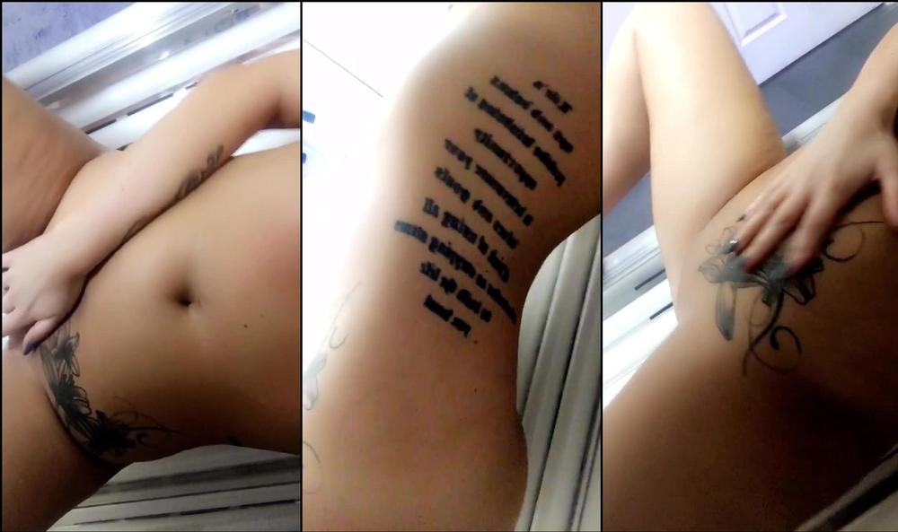watchmynudes 1152654 2018 02 26 I like to play in the sunbed thatâs my biggest turn on place I donât know why! anyone else have a ra