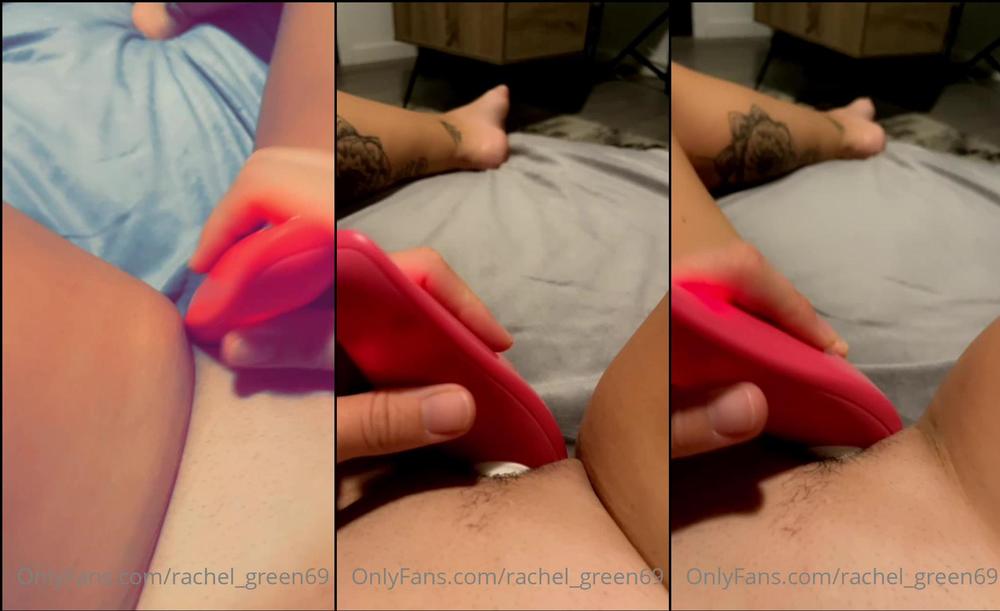 rachel_green69 08 03 2022 2373027368 Mhmm I just got my first clit sucker toy and ohh man is it fun 