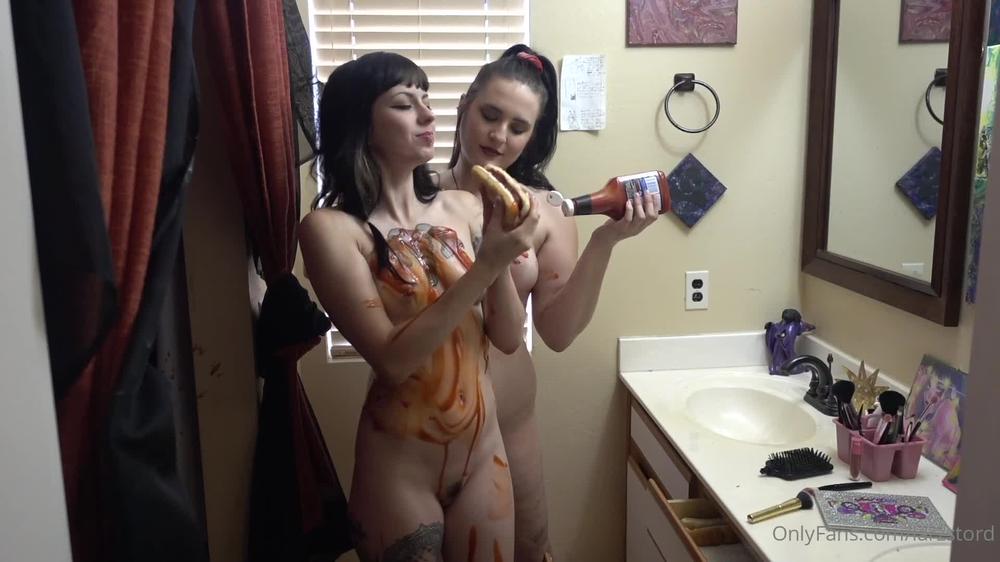 larzstord 12 09 2021 2221541312 scene begins with larz and carnie getting ready in the bathroom and doing their makeup bef