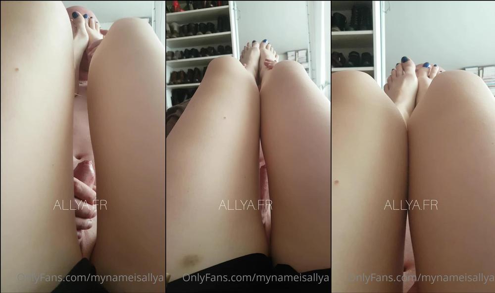 mynameisallya 01 08 2020 627358510 Et voilÃ   Quel kiiiif   footworship legjob cumonfeet