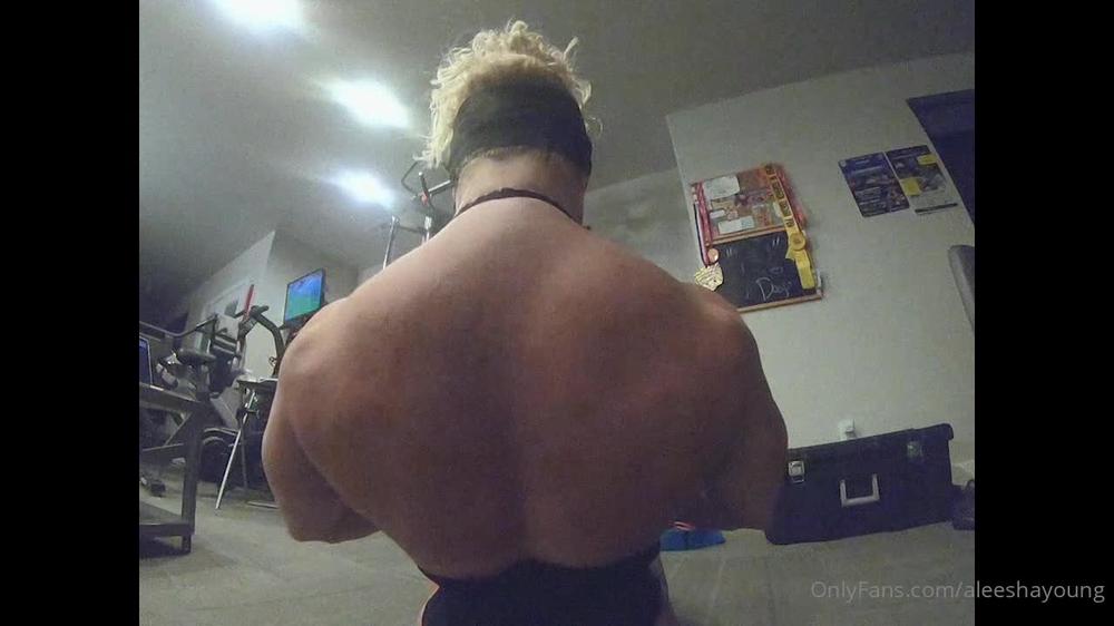aleeshayoung 03 08 2020 641120929 Who likes big backs   Was that a song    )