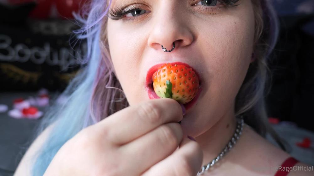 sapphirerage sgh 14 02 2022 2358879373 strawberry loving happy valentines day