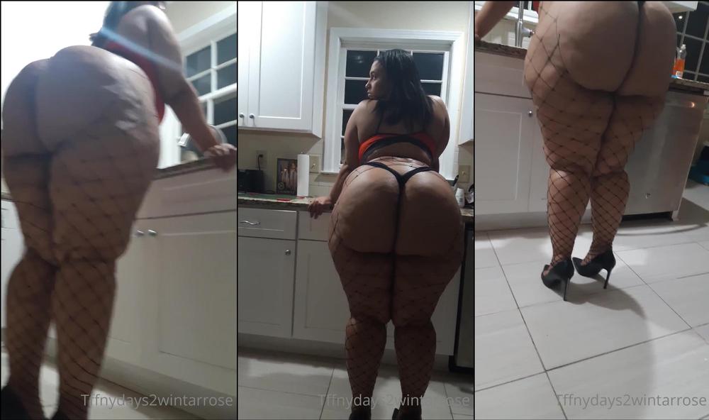 tffnydays2wintarrose 19 12 2020 1479520383 WOULD YOU FUCK ME ON THE KITCHEN COUNTER WHILE YOUR FAMILYS IN TOWN 4 THE HOLIDAYS..... . 
