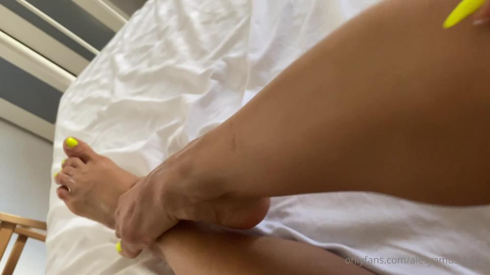 alesyamuscledoll 09 06 2020 410775431 these feet are made for worship