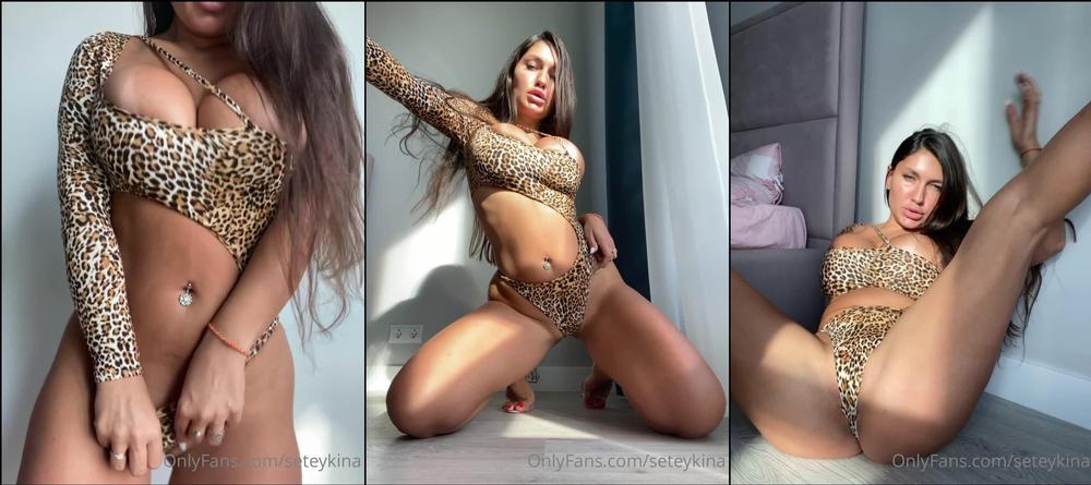 seteykina 02 10 2020 1004778826 what is your favorite pose    Mine is doggy 