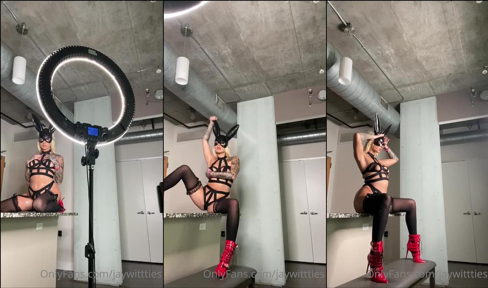 jaywittties 12 04 2022 1119200911 taking you behind the scenes with me at an extra spicy photo shoot if you want to