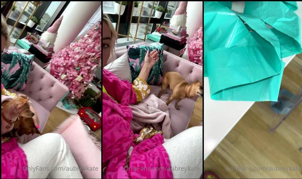 aubreykate 79912881 2020 12 09 Lazy days with my babies are my favorite   