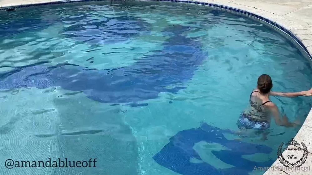 queen_shakti 14 03 2021 2054435959 Morning swim in my new bikini â¤ï¸â¤ï¸