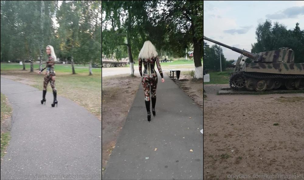 katerinapiglet 03 04 2019 27042306 soldier walk. tanks and latex in public