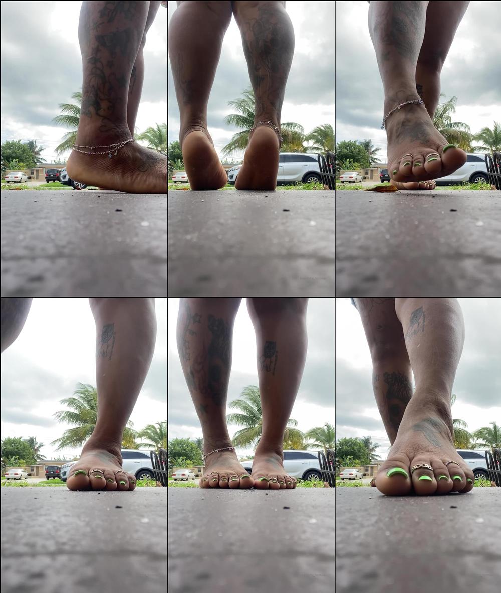 bfootsies 06 03 2020 169939616 Saying hi