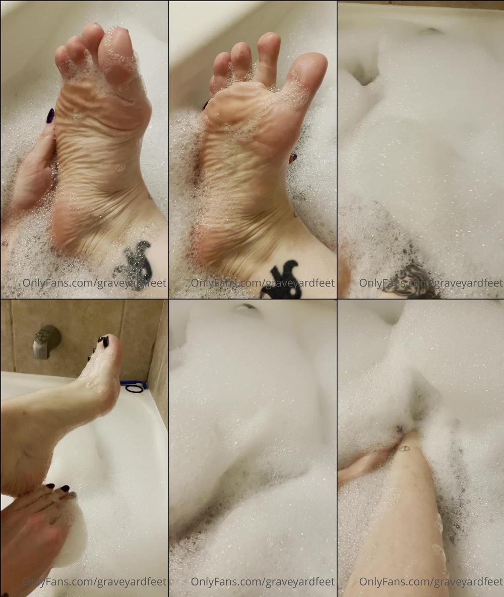 graveyardfeet 11 11 2020 1239210116 who likes soapy, wet soles  i know i do