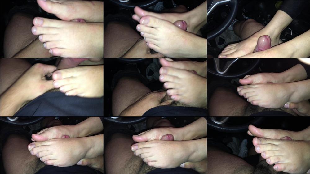 IRIS FOOTJOB - December 19, 2022