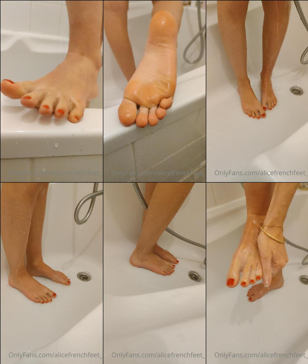 alice.frenchfeet 03 02 2021 2023851944 je me fais pier sous la douche qu est ce qui vous plairait comme prochaines 