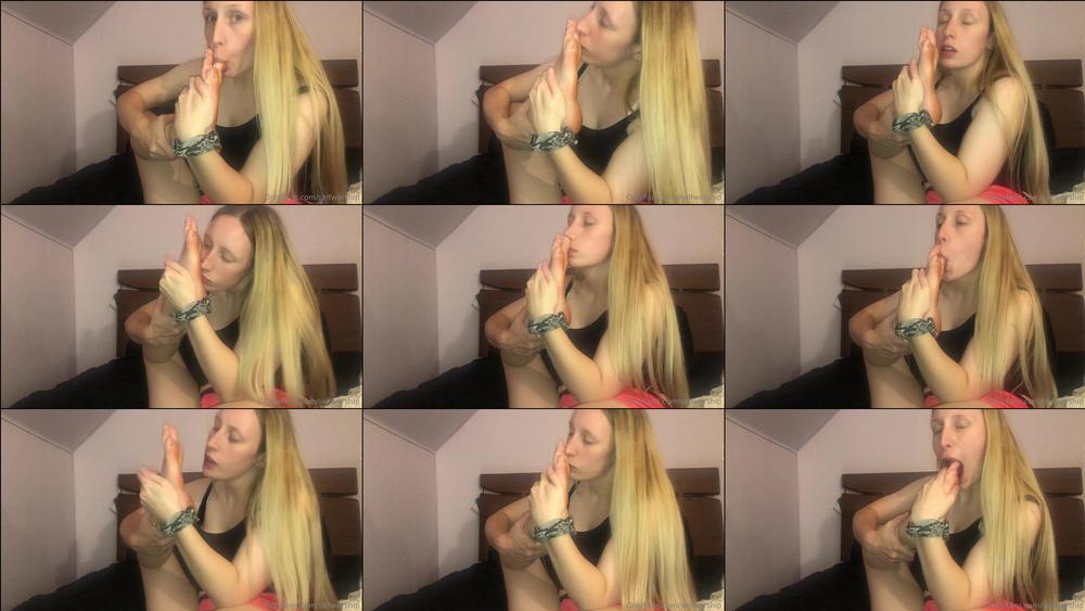selfworship 18 09 2022 2605394490 Licking my sweaty soles after a long day of shopping and cleaning  they were extra swe
