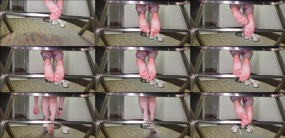 ladylazarusall 04 05 2022 2444217066 for all you foot lovers here is clothed foot