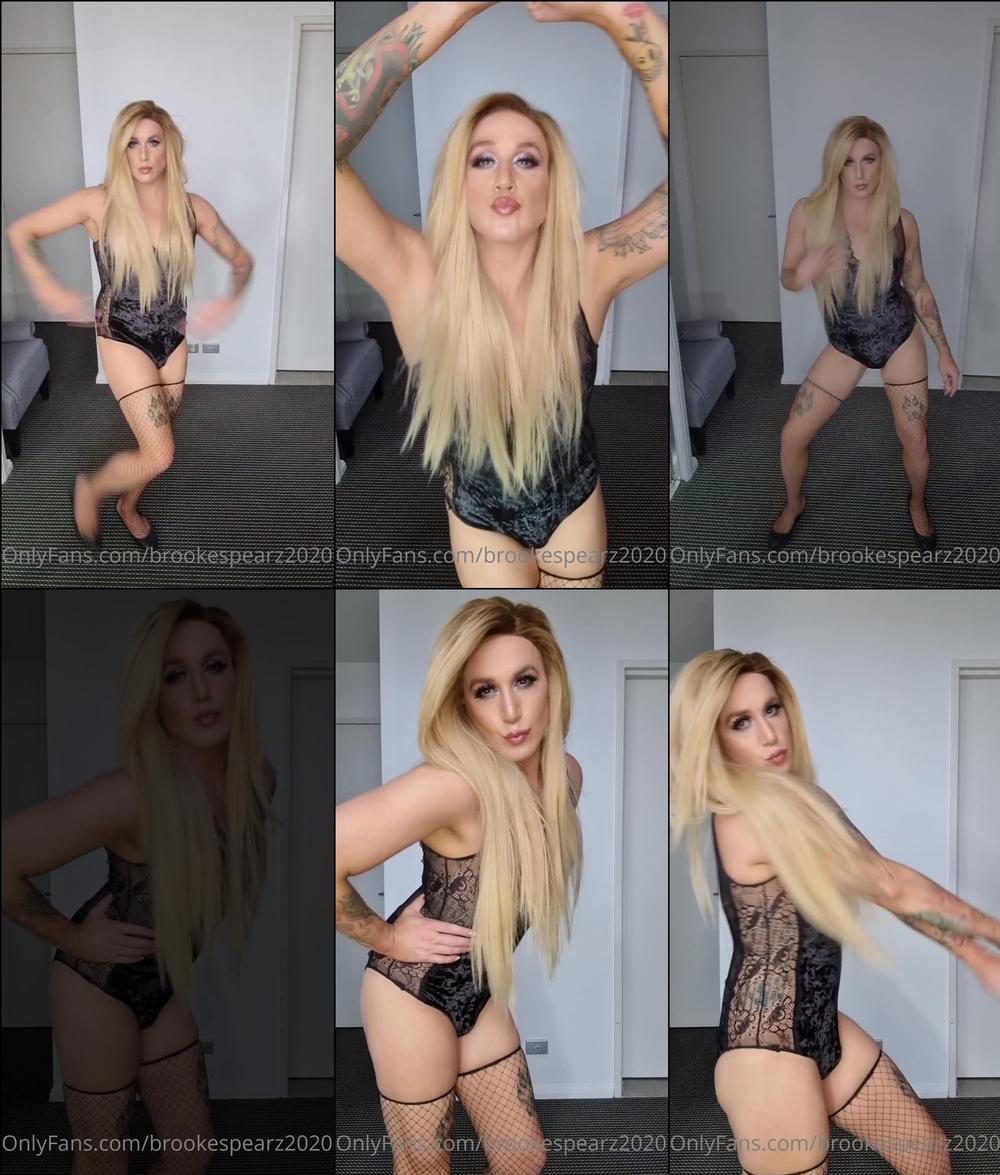 brookespearz2020 10 09 2021 2217549566 It should be Me, Myself and You 