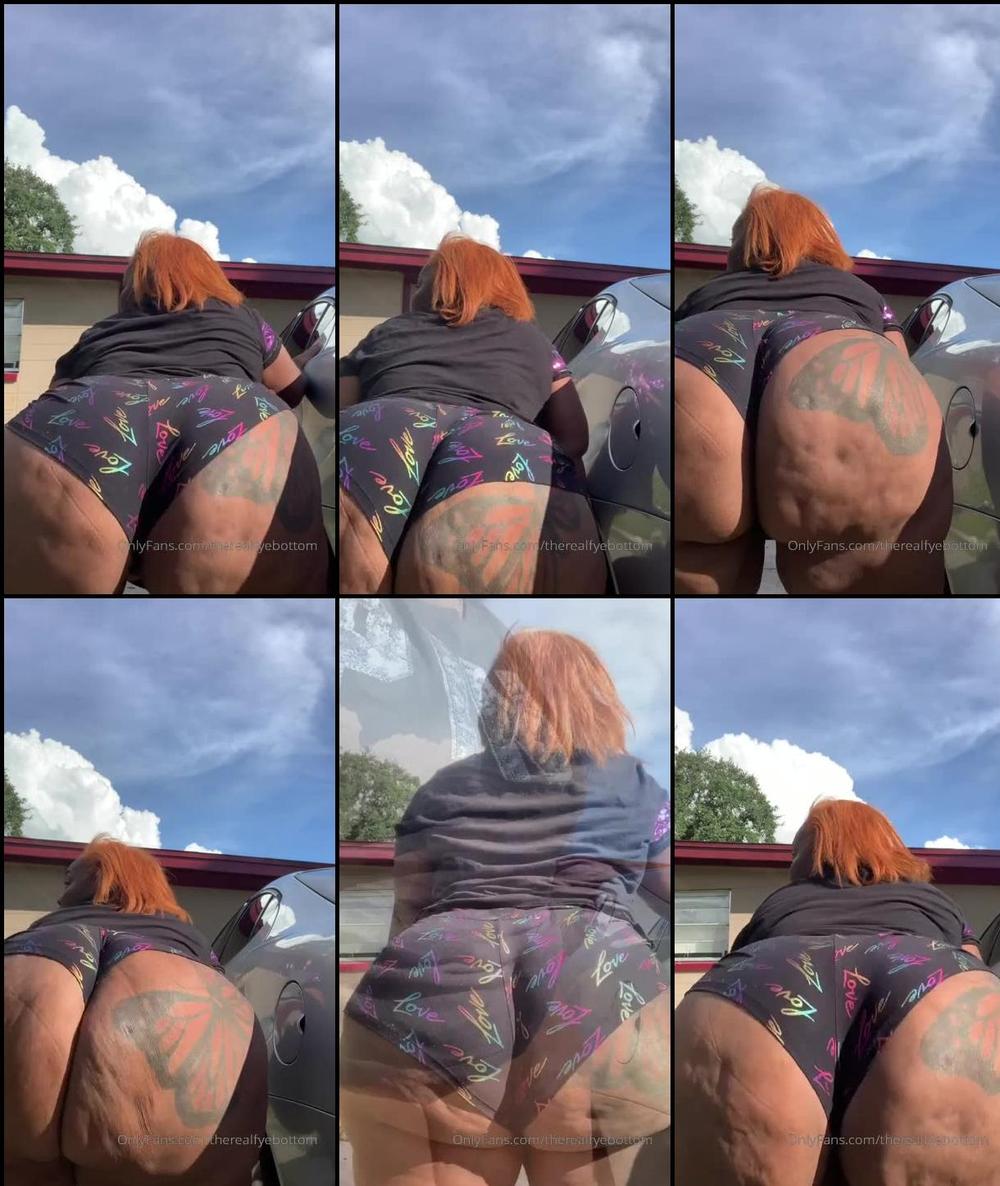 therealfyebottom 06 08 2019 49291762 I would really do a quickie outside