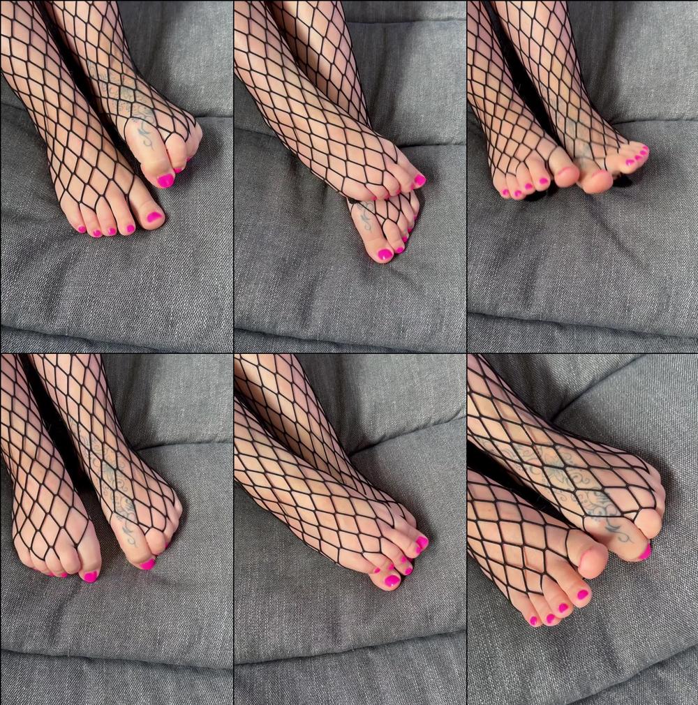 britty feet 04 09 2023 3003205418 feel free to cum on my fishnets