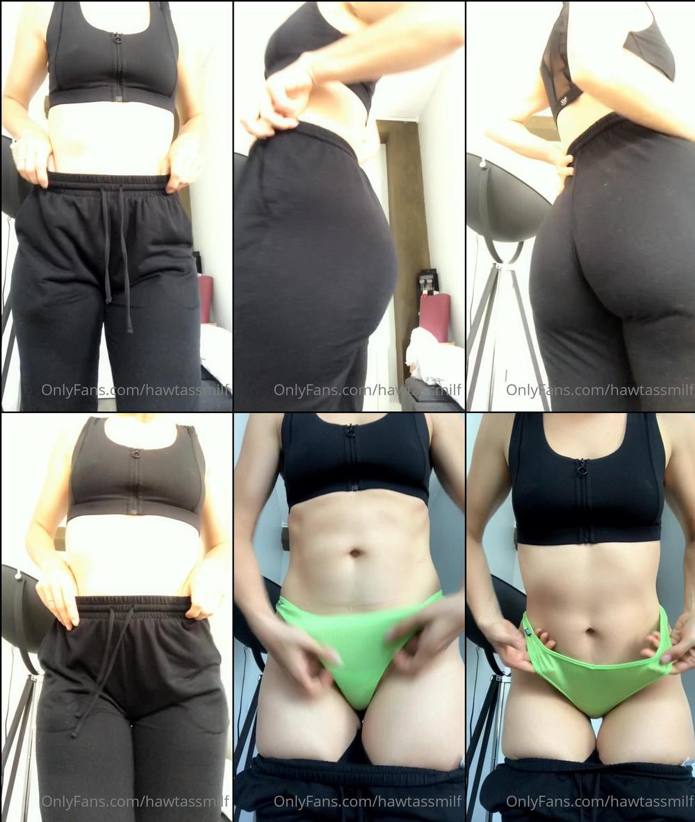 mrs.hawtcakes 03 08 2021 2182066235 going for my power walk, but first, let me flash some booty 