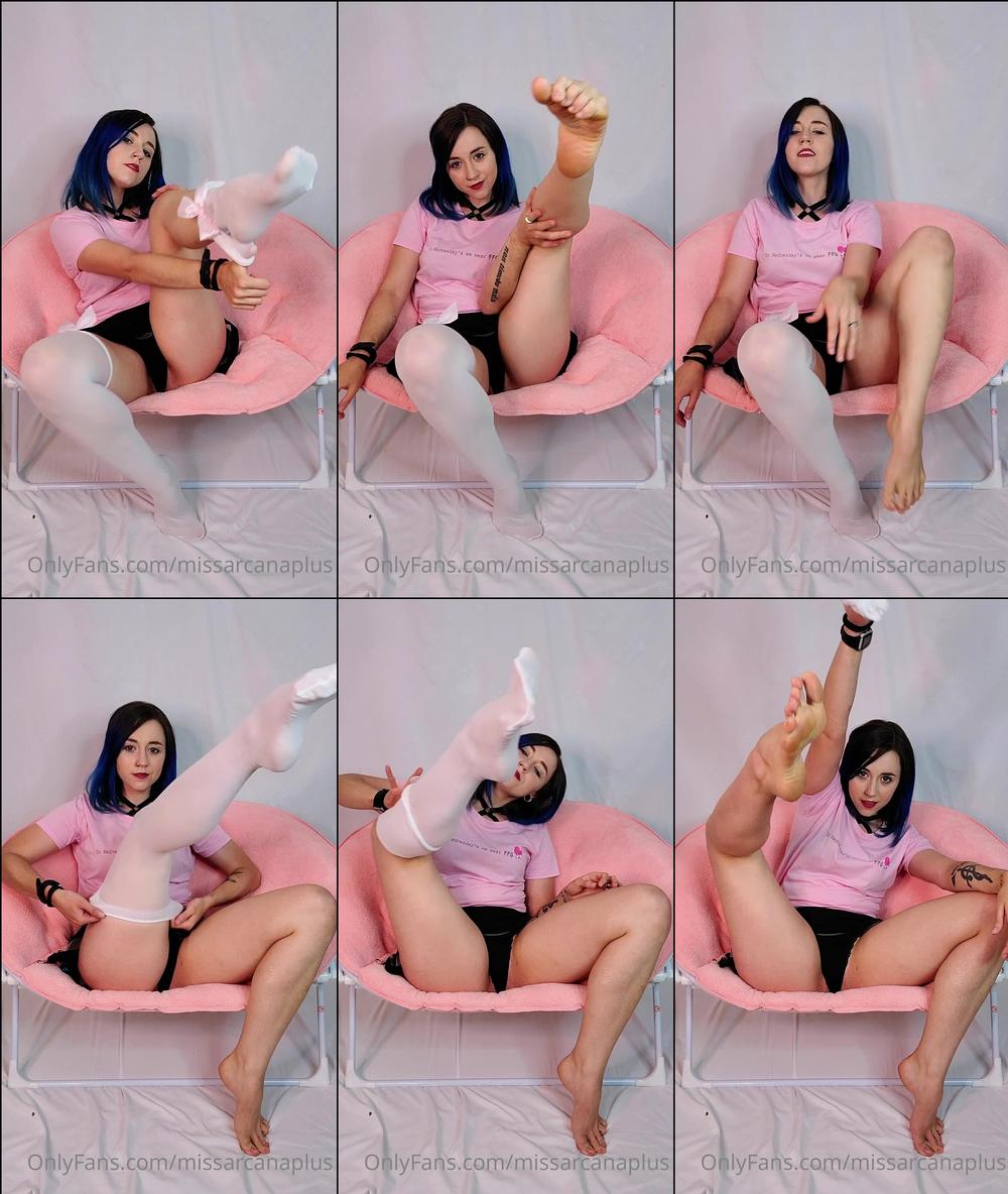 missarcanaplus 01 11 2021 2262144068 (11 20) Let me know how much you like that booty in pic 1  Also keep in mind there is a v