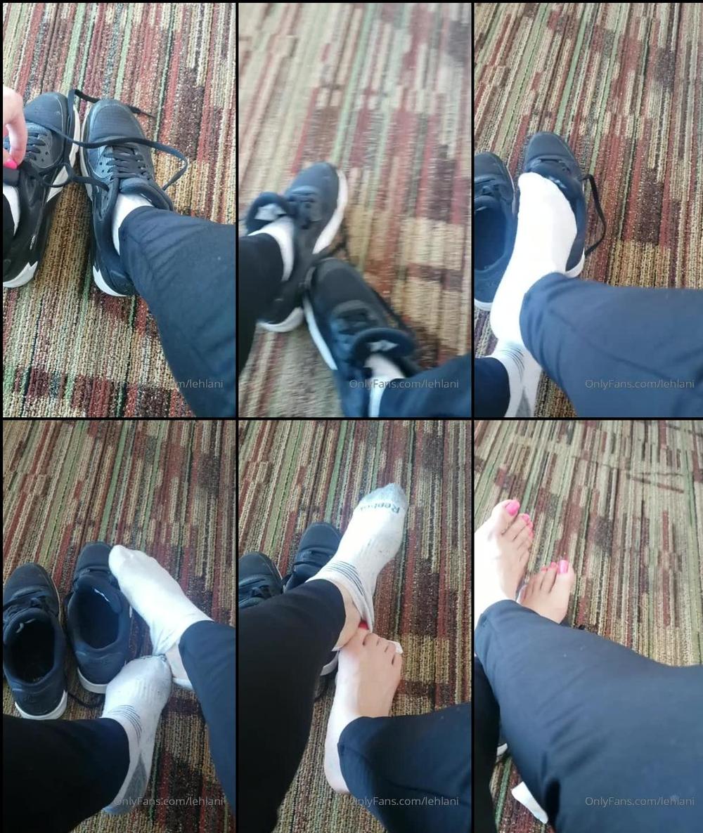 lehlani 03 08 2019 9263786 A_little_swollen_ill_take_pedi_color_suggestions_soon_in_here_)