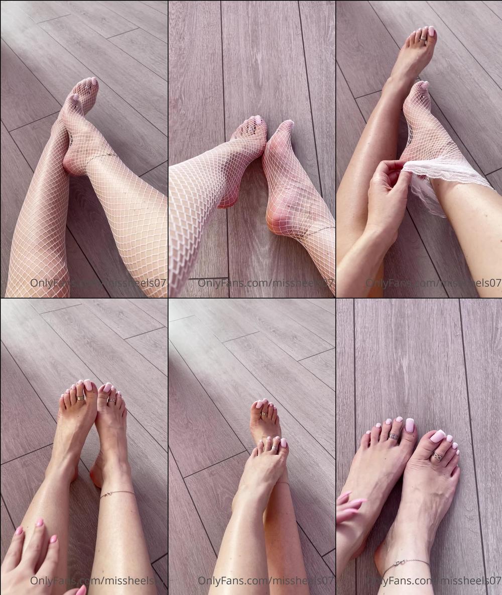 missheels07 01 05 2022 2440828026 my new french with fishnets 