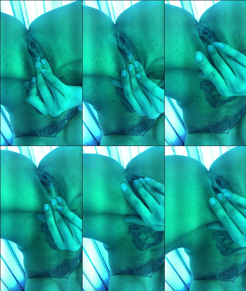 thevanessaskye 05 01 2020 118753726 Being alone and warm in the tanning bed always makes me horny  )