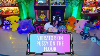 Vibrator on my pussy on the floor - July 31, 2024 (gundamchick)