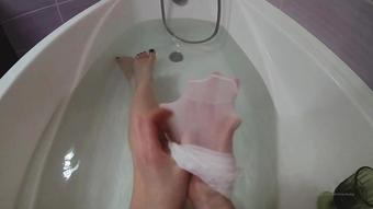merbaby 03 03 2020 167291871 Powerless... all I want now is massage  (merbaby)