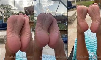 amysarches 10 07 2020 521165100 here s a little vid of my soles for you all please excuse my neighbor s (amysarches)