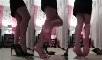 ayellgirlfeet 06 02 2021 2025819533 Hello qui voudrait se faire piÃ©tiner par mes talons    Hello, who wants to be tra (ayellgirlfeet)