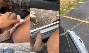 publicprincess 13 10 2020 1068612884 i always get horny on the way to work pt 1 (publicprincess)
