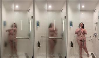 delilahbrooke 127927204 i miss hotel showers so much already tip to sponsor more hotel content  (delilahbrooke)