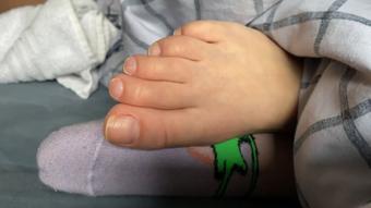 SOCK TEASE - NATURAL TOES - July 13, 2023 (bestfootjobs)