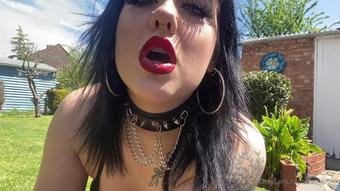 flamefoxx 19 05 2021 2110726928 Some people wanted more smoking content and who am I to say no  Tits out in the garden  (flamefoxx)