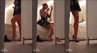 lexyqueenlexy 438416841 the voyeur loser part 1 . 1. will be punished for this lo sfigato guardone parte 1. 1. verr punito per questo 1 (lexyqueenlexy)