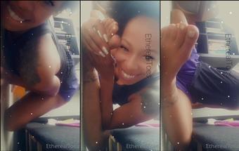 etherealtoes 03 08 2022 2543553780 My feet smell delightful (etherealtoes)