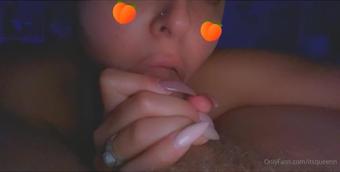itsqueenn 65729810 content deals message me and let s have some fun  (itsqueenn)