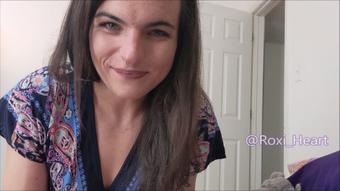 Girlfriend Encourages Diaper Fetish - September 05, 2020 (RoxiHeart)