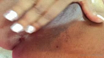 lampequehot 23 04 2021 2090920414 Buenos dÃ­as papi good morning baby Mira este toto con aceite  @lapequedr (lampequehot)